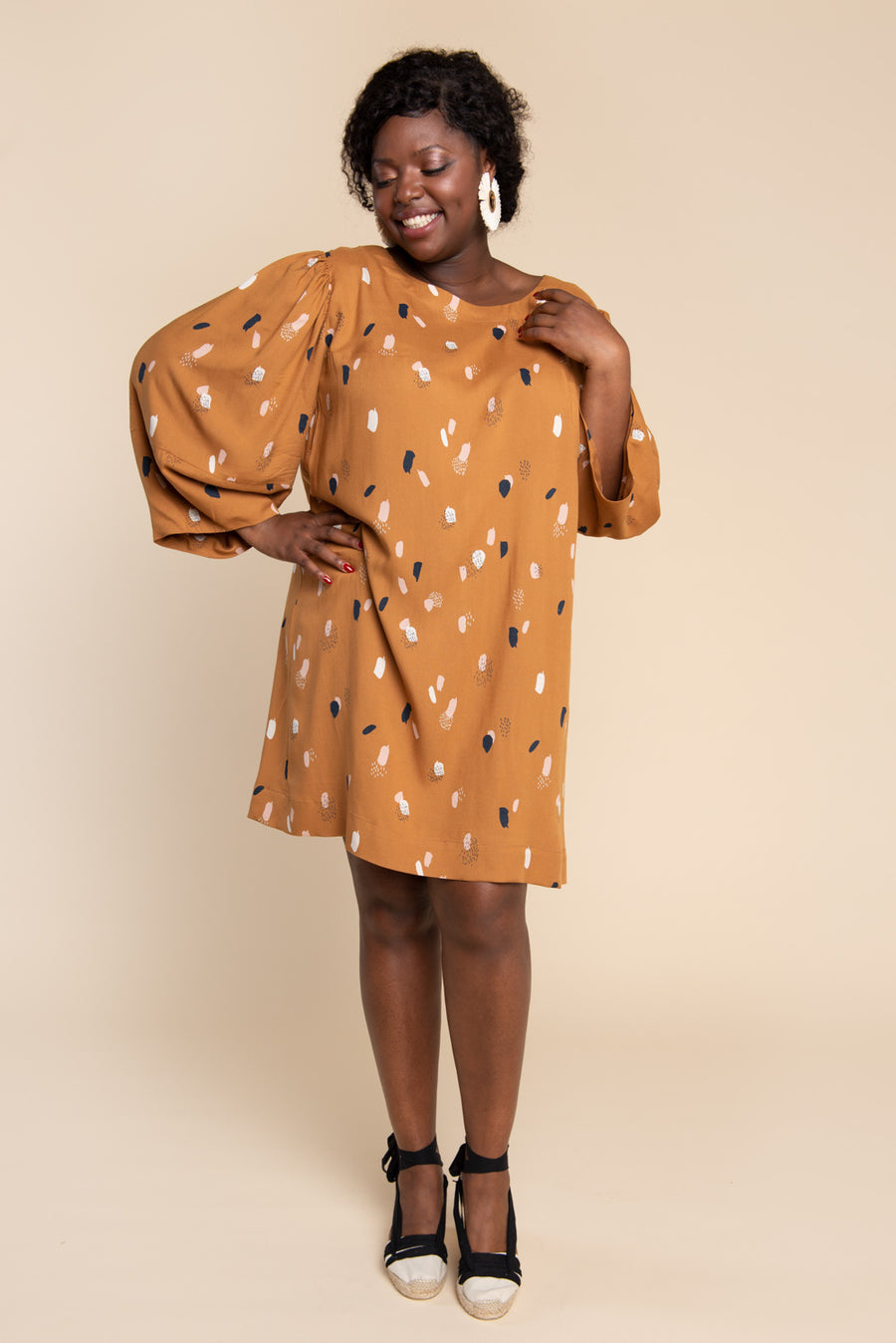 Cielo Top & Dress Sewing Pattern - Shift dress with gathered sleeves | Closet Core Patterns