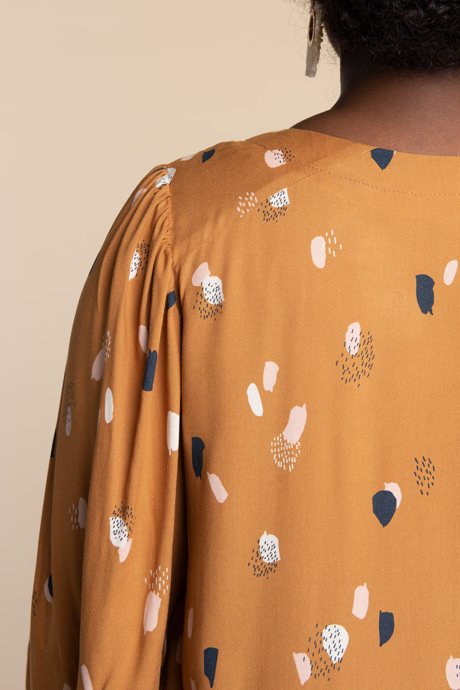 Cielo Top & Dress Sewing Pattern - Shift dress with gathered sleeves | Closet Core Patterns