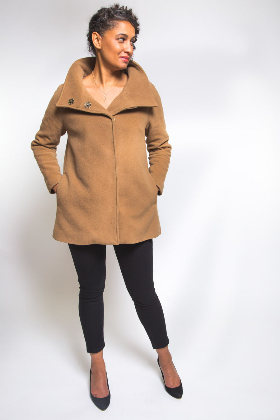 Clare Coat Pattern // View B with hidden snap buttons //  Closet Core Patterns