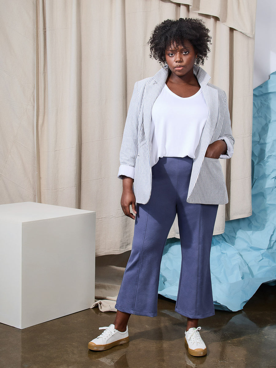 Onyx Ponte Pants | Plus-Size Flared Pants | Closet Core Crew